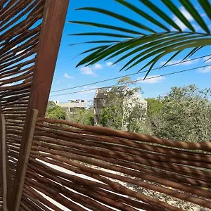 https://jem-sanctuary-beautiful-2-br-apartment-in-tulum.quintano-roohotels.com