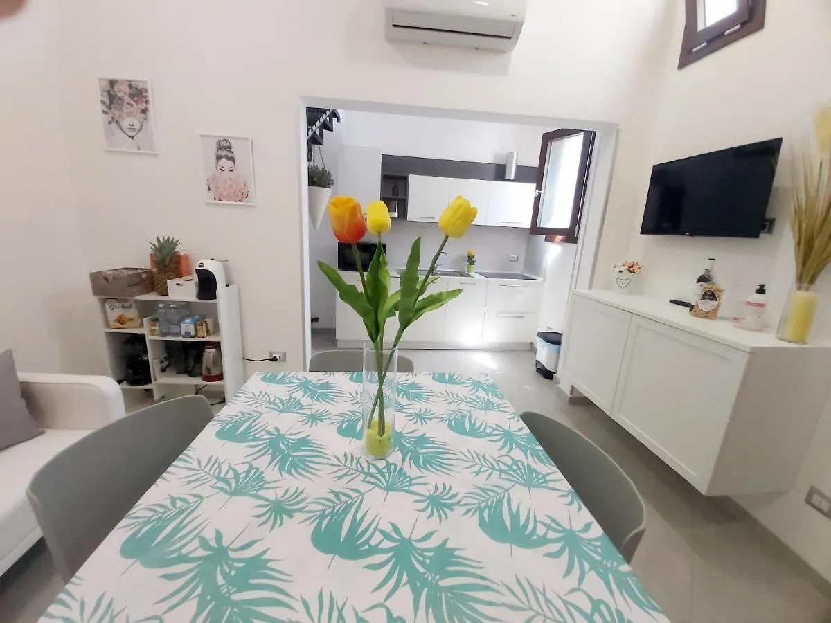 Dimora Asmara 11 15 Apartment Brindisi 0*,  Italy
